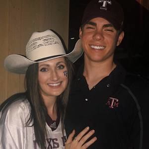 Meet your Posher, Hailey